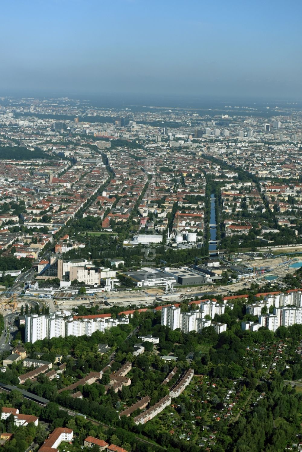 Berlin aus der Vogelperspektive: Baustellen zum Neubau der Verlängerung der Stadtautobahn A100 in Berlin Neukölln