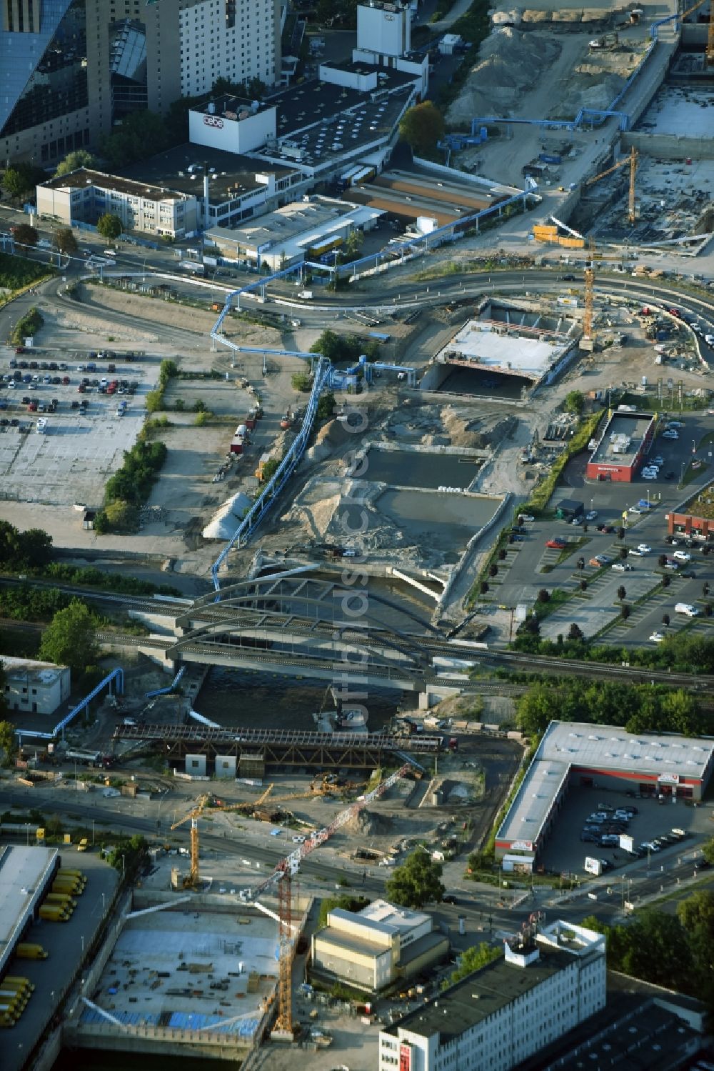 Luftaufnahme Berlin - Baustellen zum Neubau der Verlängerung der Stadtautobahn A100 in Berlin Neukölln