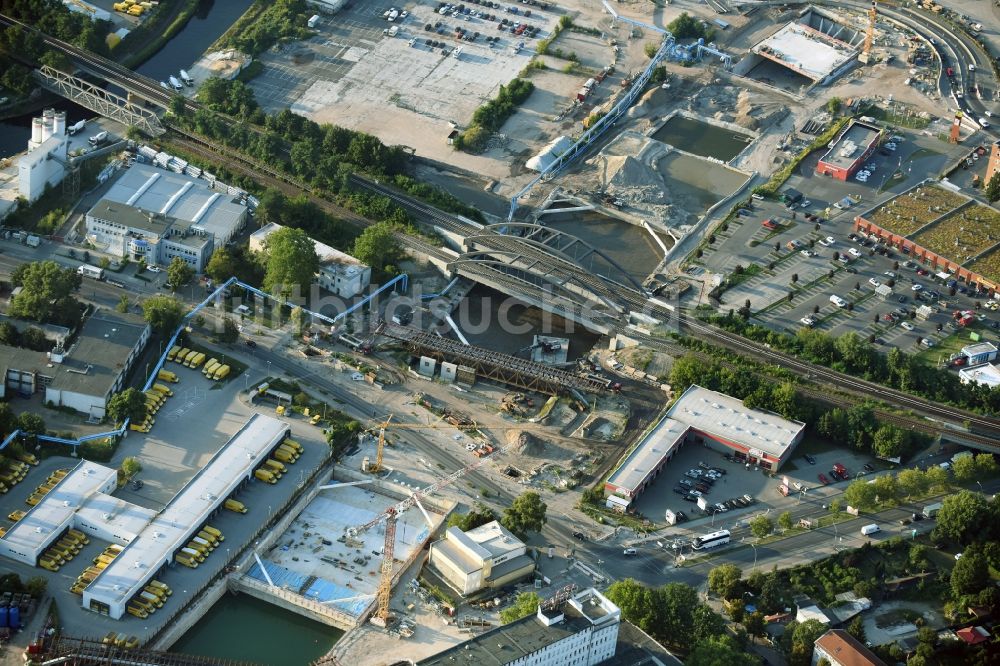 Berlin aus der Vogelperspektive: Baustellen zum Neubau der Verlängerung der Stadtautobahn A100 in Berlin Neukölln