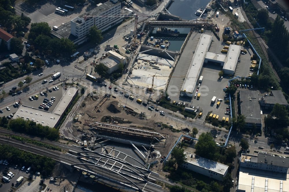 Berlin von oben - Baustellen zum Neubau der Verlängerung der Stadtautobahn A100 in Berlin Neukölln