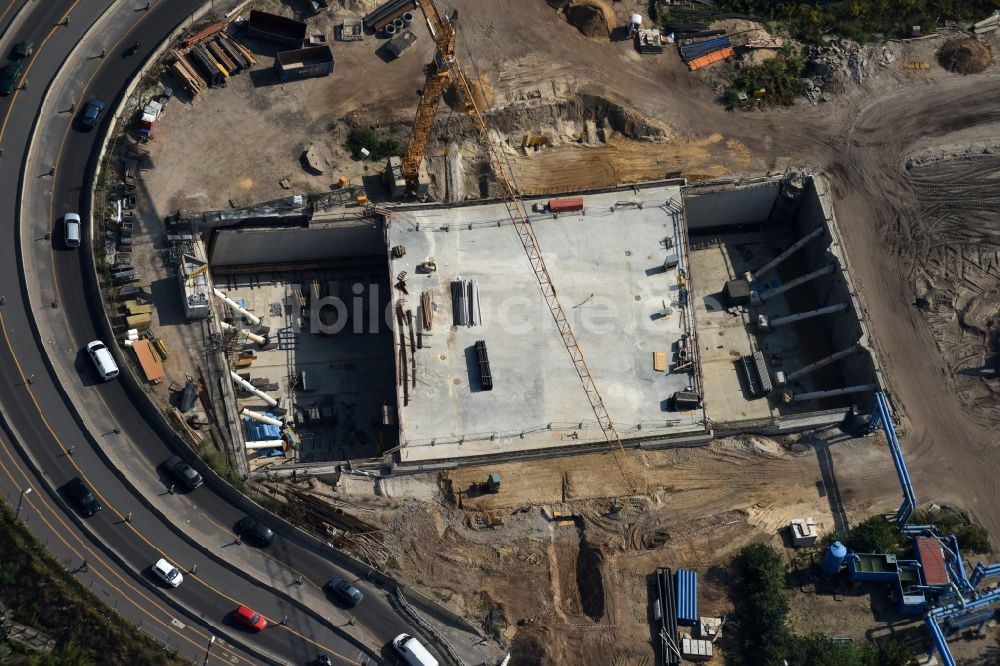 Berlin aus der Vogelperspektive: Baustellen zum Neubau der Verlängerung der Stadtautobahn A100 in Berlin Neukölln