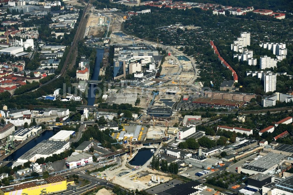 Berlin aus der Vogelperspektive: Baustellen zum Neubau der Verlängerung der Stadtautobahn A100 in Berlin Neukölln