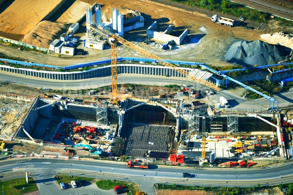 Luftaufnahme Berlin - Baustellen zum Neubau der Verlängerung der Stadtautobahn A100 in Berlin Treptow