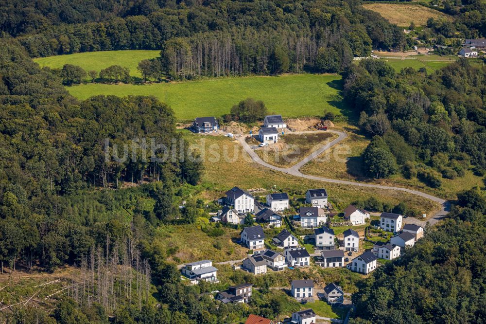 Luftaufnahme Ennepetal - Baustellen zum Neubau- Wohngebiet einer Einfamilienhaus- Siedlung am Asternweg in Ennepetal im Bundesland Nordrhein-Westfalen, Deutschland