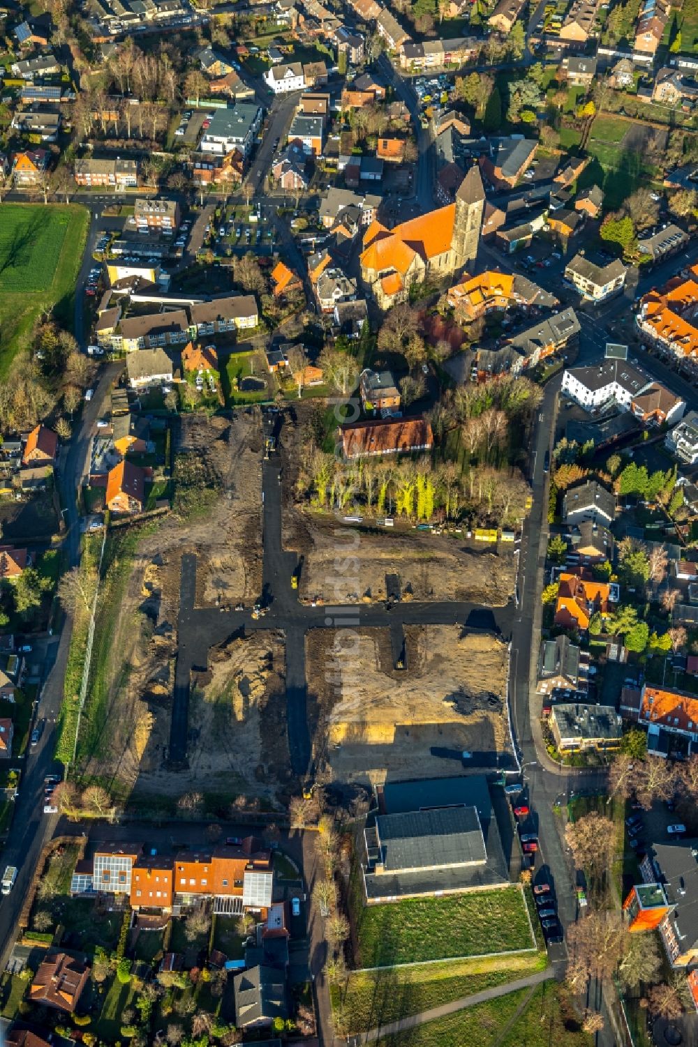 Luftaufnahme Hamm - Baustellen zum Neubau- Wohngebiet einer Einfamilienhaus- Siedlung an der Dörholtstraße in Hamm im Bundesland Nordrhein-Westfalen, Deutschland