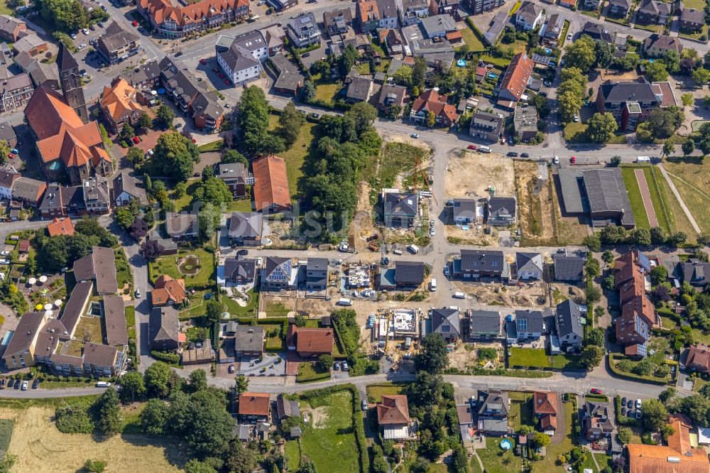 Hamm aus der Vogelperspektive: Baustellen zum Neubau- Wohngebiet einer Einfamilienhaus- Siedlung an der Dörholtstraße in Hamm im Bundesland Nordrhein-Westfalen, Deutschland