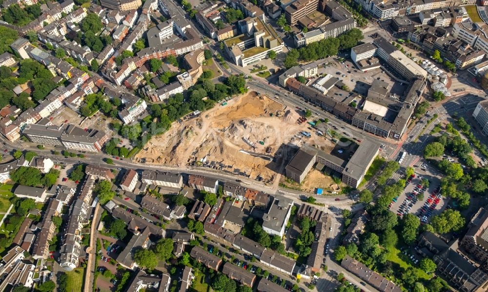 Duisburg von oben - Baustellen zum Neubau- Wohngebiet einer Einfamilienhaus- Siedlung in Duisburg im Bundesland Nordrhein-Westfalen