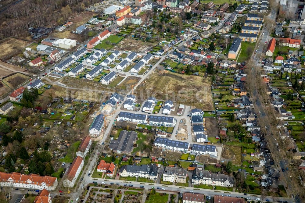 Luftaufnahme Gelsenkirchen - Baustellen zum Neubau- Wohngebiet einer Einfamilienhaus- Siedlung entlang der Grollmannstraße und An der Luthenburg in Gelsenkirchen im Bundesland Nordrhein-Westfalen - NRW, Deutschland