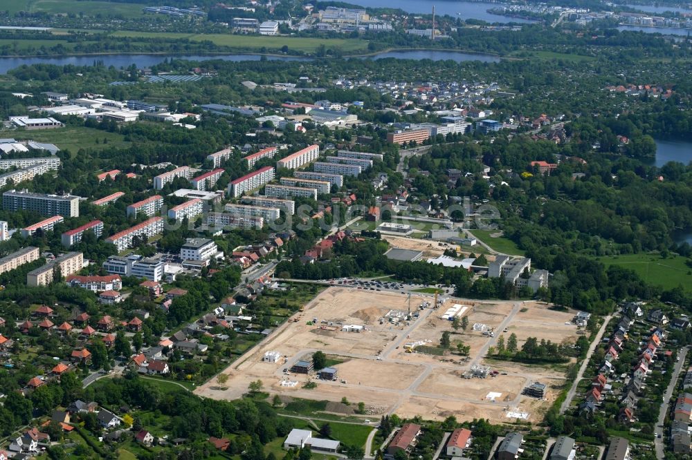 Luftbild Schwerin - Baustellen zum Neubau- Wohngebiet einer Einfamilienhaus- Siedlung an der Gadebuscher Straße in Schwerin im Bundesland Mecklenburg-Vorpommern, Deutschland