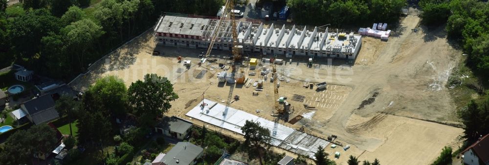 Luftbild Berlin - Baustellen zum Neubau- Wohngebiet einer Einfamilienhaus- Siedlung am Hultschiner Damm 292 im Ortsteil Mahlsdorf in Berlin, Deutschland