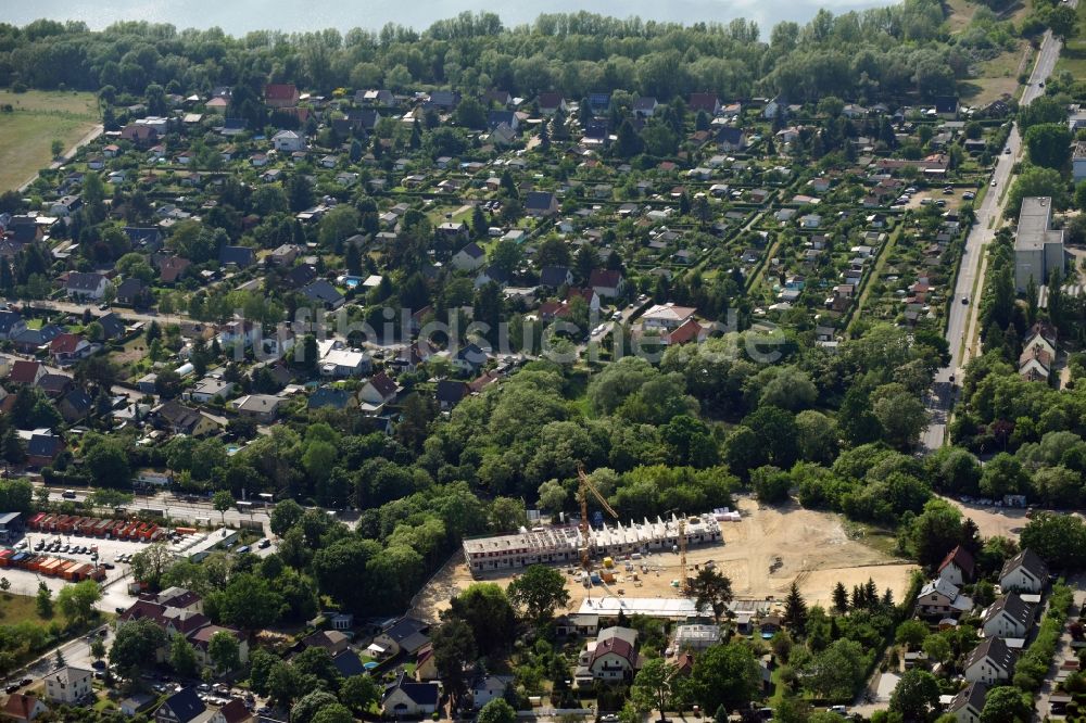 Berlin von oben - Baustellen zum Neubau- Wohngebiet einer Einfamilienhaus- Siedlung am Hultschiner Damm im Ortsteil Mahlsdorf in Berlin, Deutschland