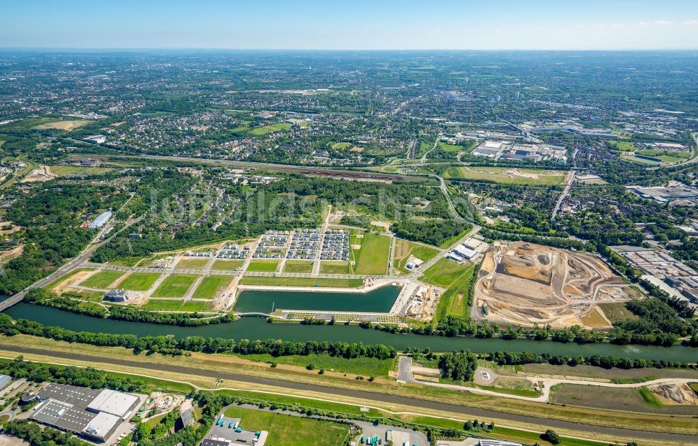 Luftbild Gelsenkirchen - Baustellen zum Neubau- Wohngebiet einer Einfamilienhaus- Siedlung an der Johannes-Rau-Allee in Gelsenkirchen im Bundesland Nordrhein-Westfalen, Deutschland