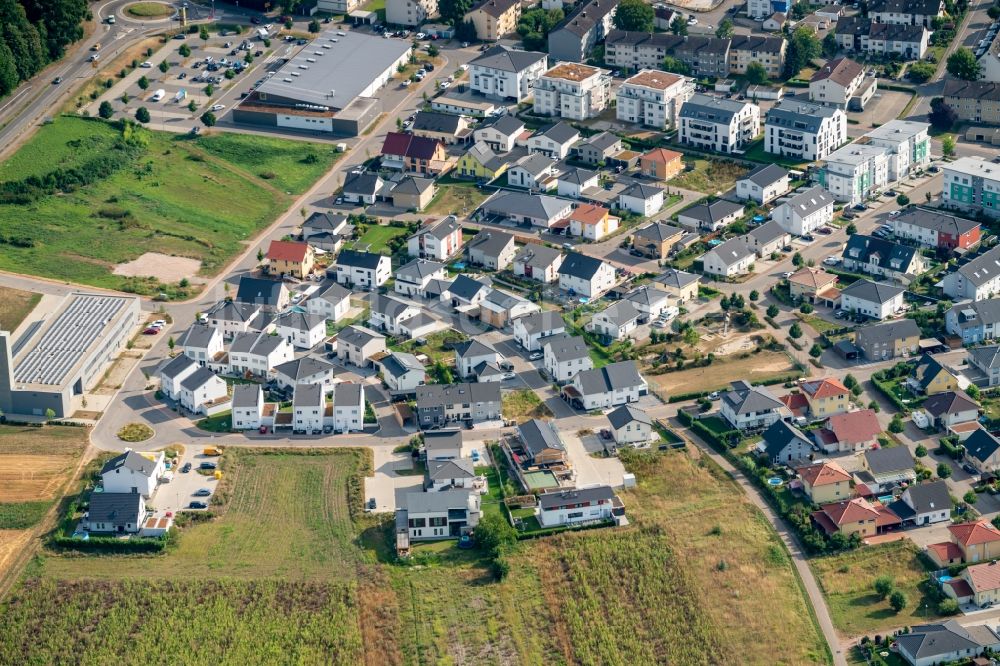 Kenzingen aus der Vogelperspektive: Baustellen zum Neubau- Wohngebiet einer Einfamilienhaus- Siedlung Nord in Kenzingen im Bundesland Baden-Württemberg, Deutschland