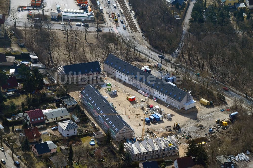 Berlin von oben - Baustellen zum Neubau- Wohngebiet einer Einfamilienhaus- Siedlung im Ortsteil Mahlsdorf in Berlin, Deutschland