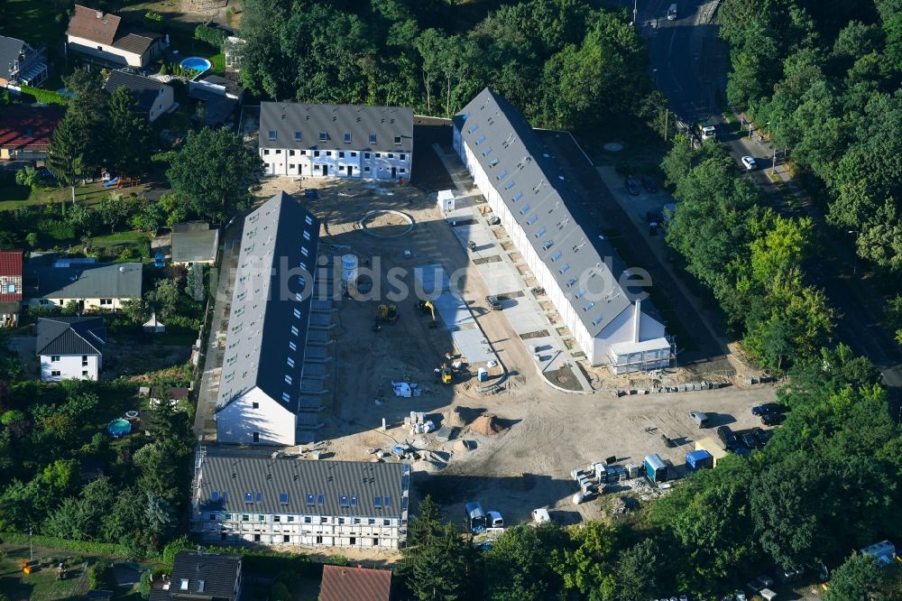 Berlin aus der Vogelperspektive: Baustellen zum Neubau- Wohngebiet einer Einfamilienhaus- Siedlung im Ortsteil Mahlsdorf in Berlin, Deutschland