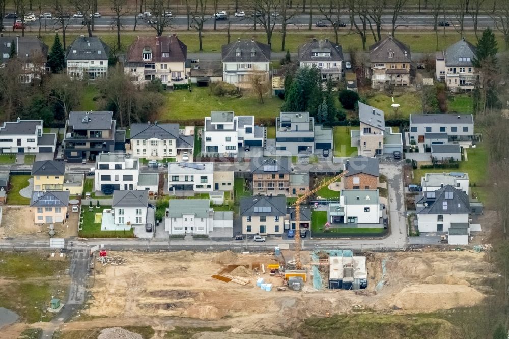 Hamm von oben - Baustellen zum Neubau- Wohngebiet einer Einfamilienhaus- Siedlung Paracelsuspark der Paracelsus GmbH & Co. KG in Hamm im Bundesland Nordrhein-Westfalen