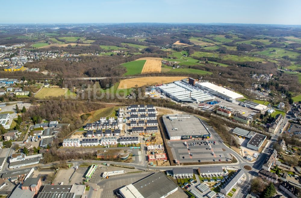 Velbert aus der Vogelperspektive: Baustellen zum Neubau- Wohngebiet einer Einfamilienhaus- Siedlung Sontumer Straße - Winkelstraße - Hixholzer Weg in Velbert im Bundesland Nordrhein-Westfalen