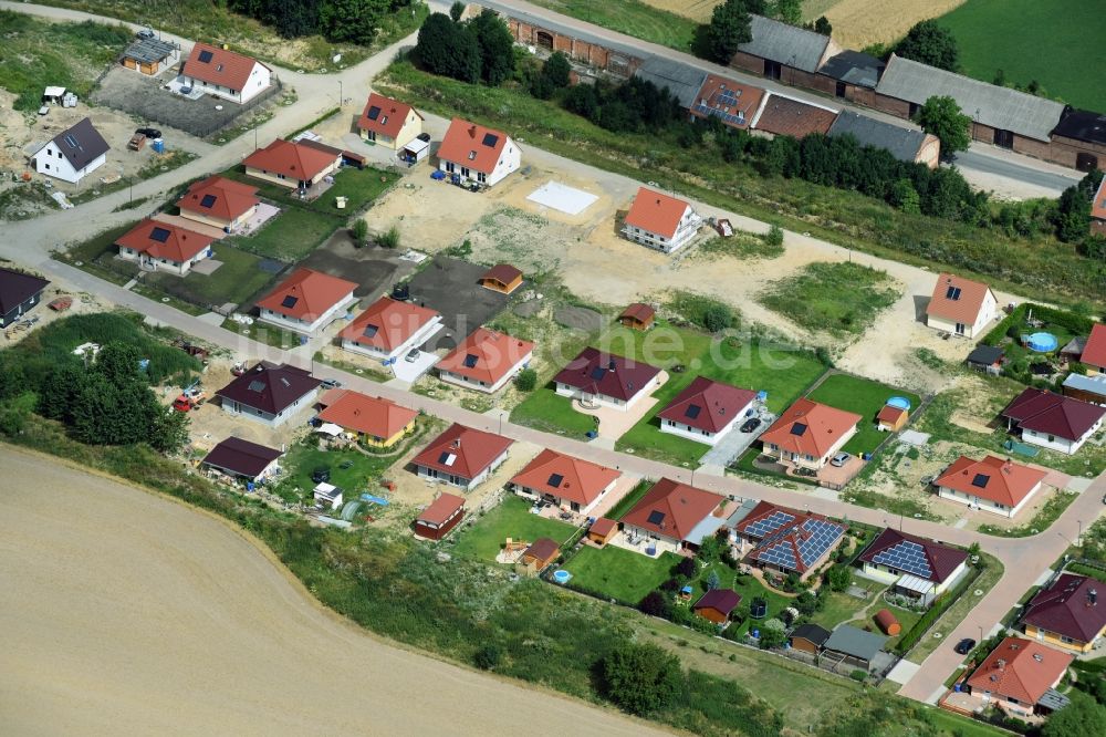 Luftaufnahme Altlandsberg - Baustellen zum Neubau- Wohngebiet einer Einfamilienhaus- Siedlung an der Strausberger Straße - Zur Holzseefe in Altlandsberg im Bundesland Brandenburg