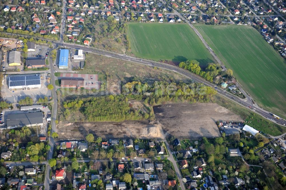 Luftaufnahme Berlin - Baustellen zum Neubau- Wohngebiet einer Einfamilienhaus- Siedlung an der Treseburger Straße in Berlin, Deutschland