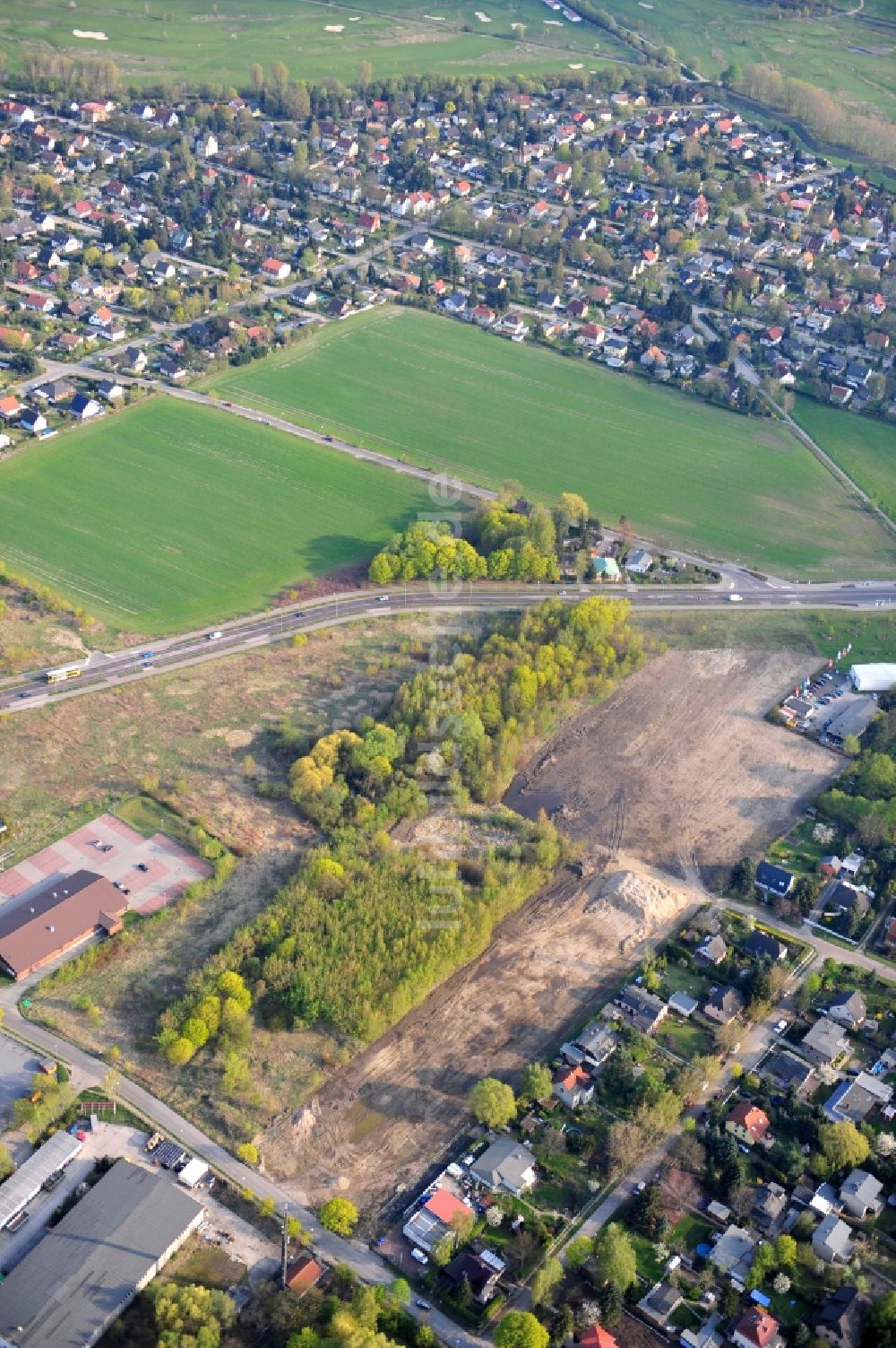 Luftaufnahme Berlin - Baustellen zum Neubau- Wohngebiet einer Einfamilienhaus- Siedlung an der Treseburger Straße in Berlin, Deutschland