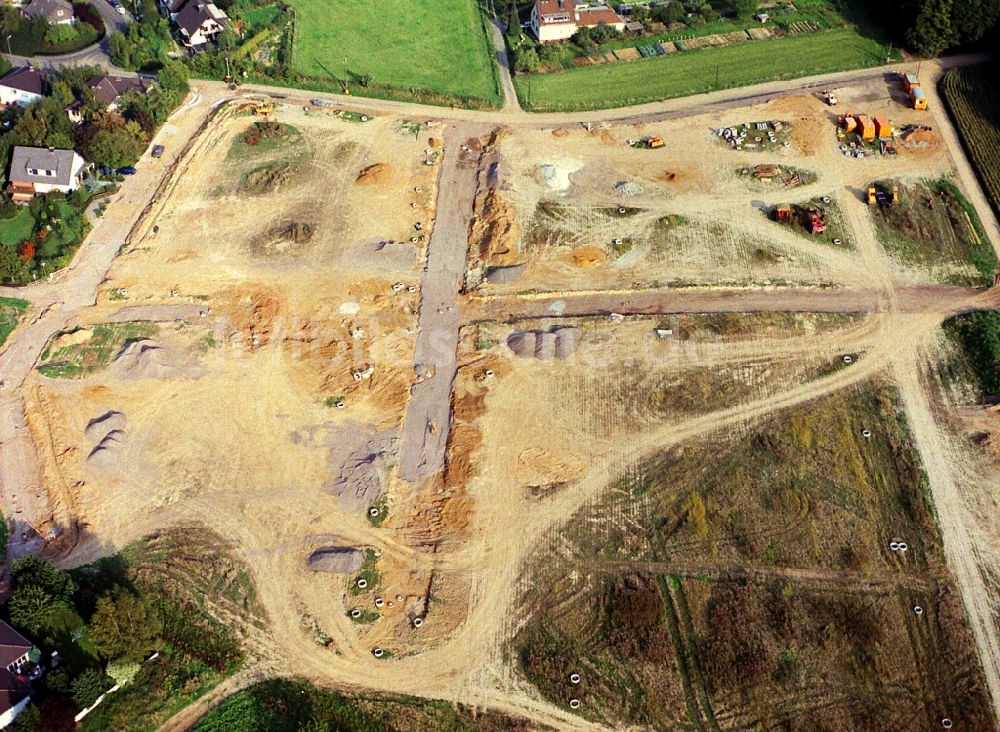 Luftaufnahme Wachtberg - Baustellen zum Neubau- Wohngebiet einer Einfamilienhaus- Siedlung La-Villedieu-Ring - Frauenhoferstraße in Wachtberg im Bundesland Nordrhein-Westfalen