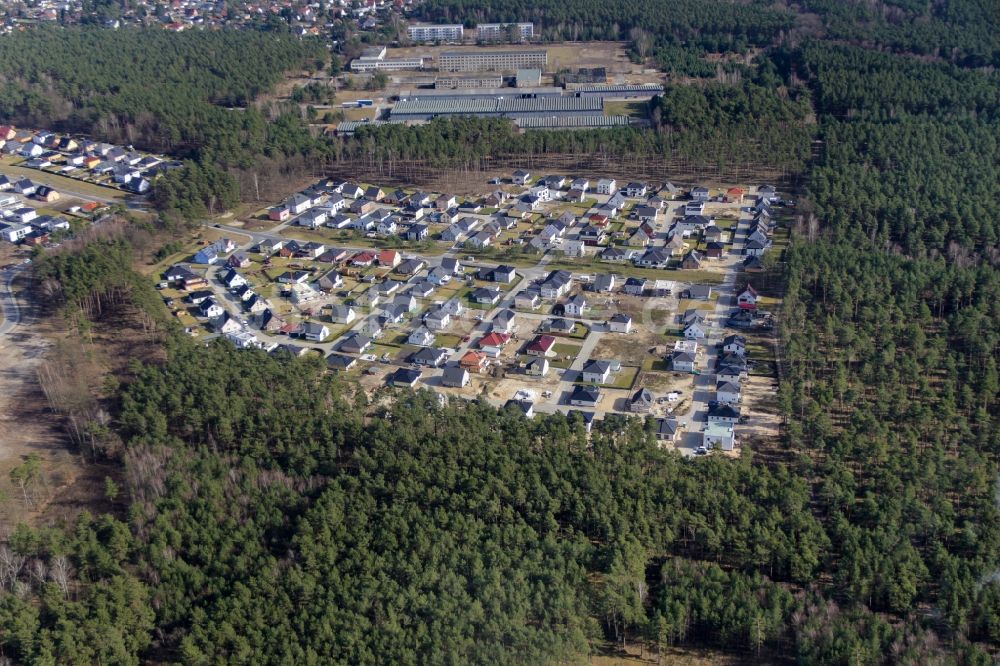 Luftaufnahme Ludwigsfelde - Baustellen zum Neubau- Wohngebiet einer Einfamilienhaus- Siedlung Waldsiedlung in Ludwigsfelde im Bundesland Brandenburg