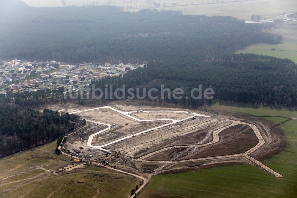 Luftbild Ludwigsfelde - Baustellen zum Neubau- Wohngebiet einer Einfamilienhaus- Siedlung Waldsiedlung Rouseaupark in Ludwigsfelde im Bundesland Brandenburg