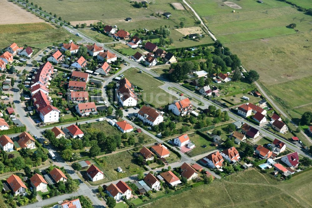 Luftaufnahme Wansdorf - Baustellen zum Neubau- Wohngebiet einer Einfamilienhaus- Siedlung an der Wansdorfer Dorfstraße in Wansdorf im Bundesland Brandenburg