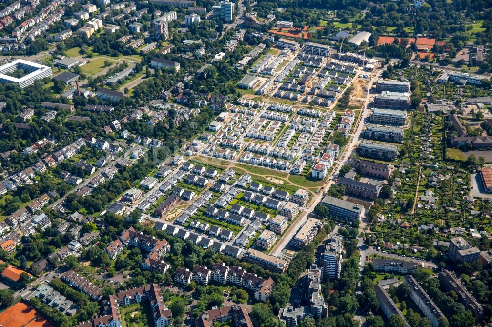 Düsseldorf aus der Vogelperspektive: Baustellen zum Neubau- Wohngebiet einer Einfamilienhaus- Siedlung Zur alten Kaserne in Düsseldorf im Bundesland Nordrhein-Westfalen