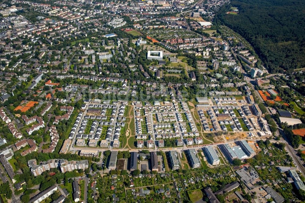 Luftbild Düsseldorf - Baustellen zum Neubau- Wohngebiet einer Einfamilienhaus- Siedlung Zur alten Kaserne in Düsseldorf im Bundesland Nordrhein-Westfalen