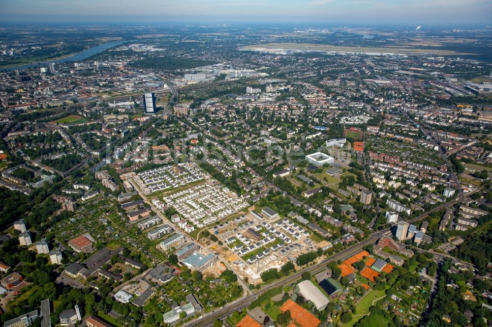 Düsseldorf aus der Vogelperspektive: Baustellen zum Neubau- Wohngebiet einer Einfamilienhaus- Siedlung Zur alten Kaserne in Düsseldorf im Bundesland Nordrhein-Westfalen