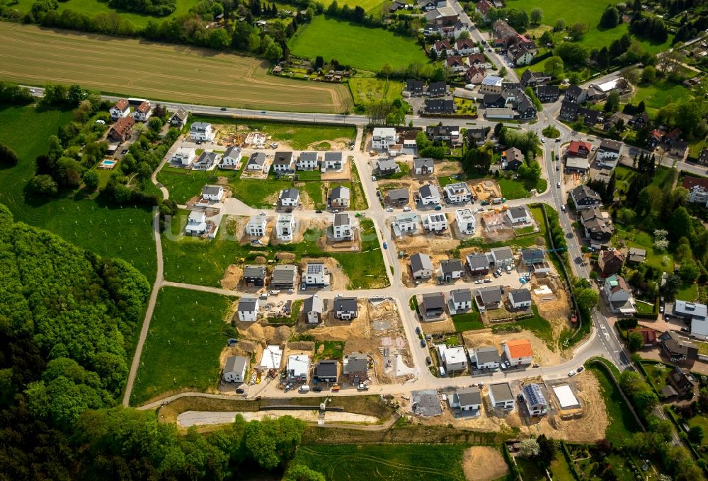 Schwelm von oben - Baustellen zum Neubau- Wohngebiet einer Einfamilienhaus- Siedlung zwischen Frankfurter Straße und Winterberger Straße in Schwelm im Bundesland Nordrhein-Westfalen