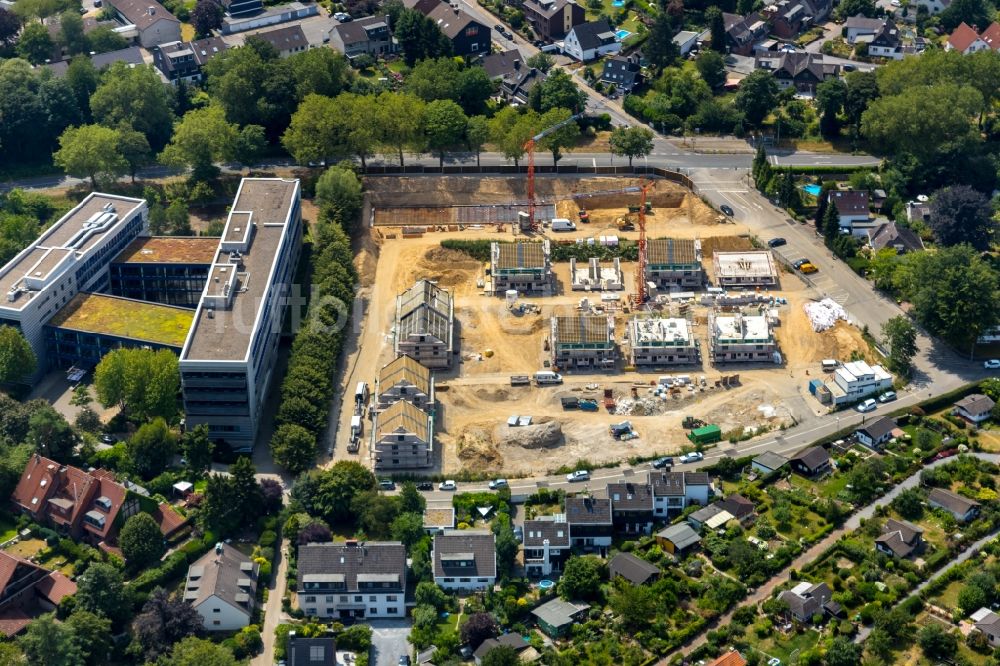 Mülheim an der Ruhr von oben - Baustellen zum Neubau- Wohngebiet einer Einfamilienhaus- Siedlung zwischen Zeppelinstraße und Windmühlenstraße in Mülheim an der Ruhr im Bundesland Nordrhein-Westfalen, Deutschland