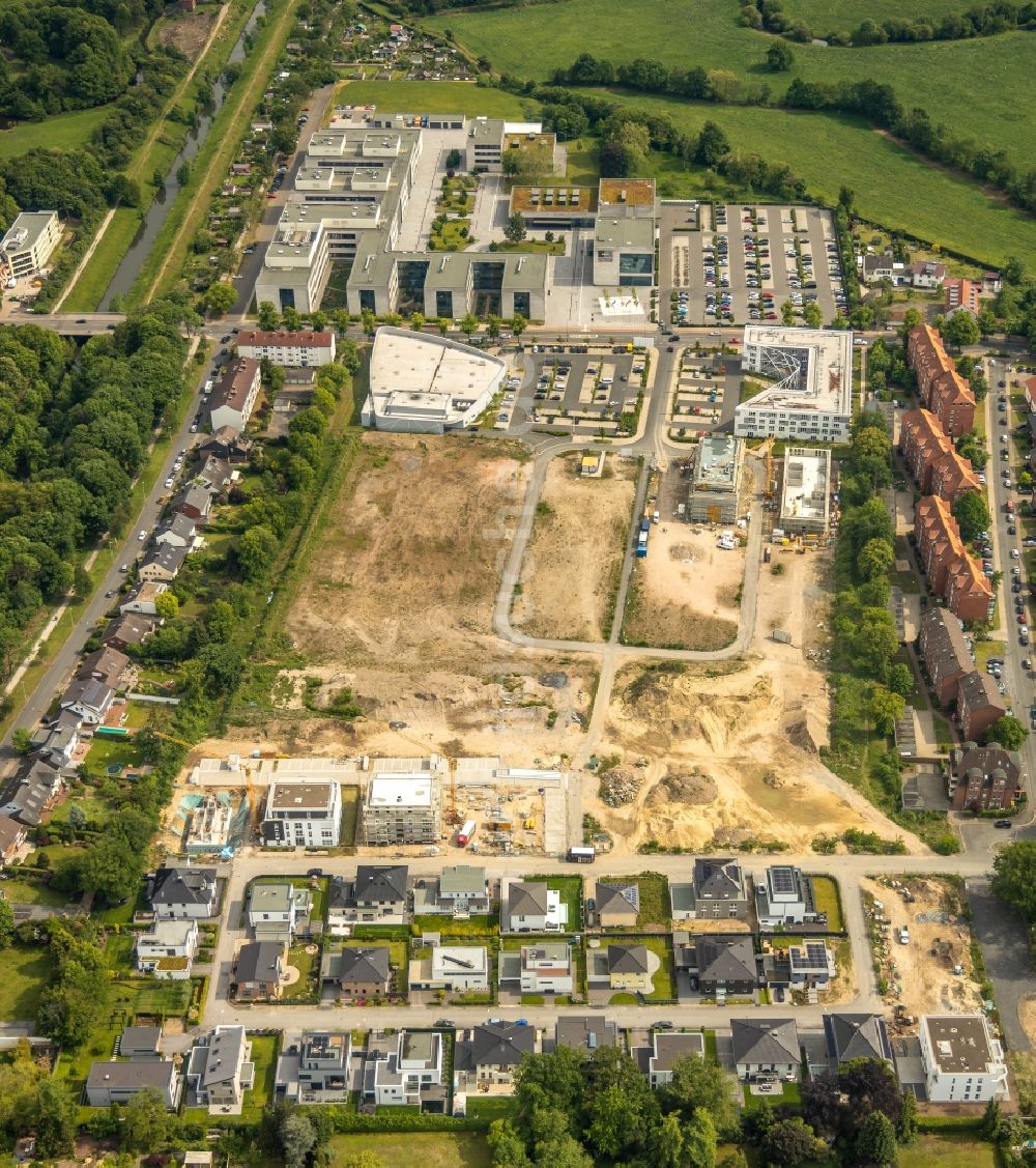 Hamm von oben - Baustellen zum Neubau- Wohngebiet einer Mehrfamilienhaus- Siedlung Paracelsuspark der Paracelsus GmbH & Co. KG in Hamm im Bundesland Nordrhein-Westfalen