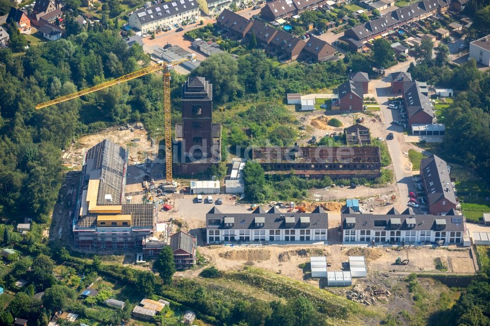 Oberhausen aus der Vogelperspektive: Baustellen zum Neubau- Wohngebiet Münzstraße - Zum Dörnbusch auf dem Gelände des ehemaligen Schachtes IV der Zeche Osterfeld in Oberhausen im Bundesland Nordrhein-Westfalen