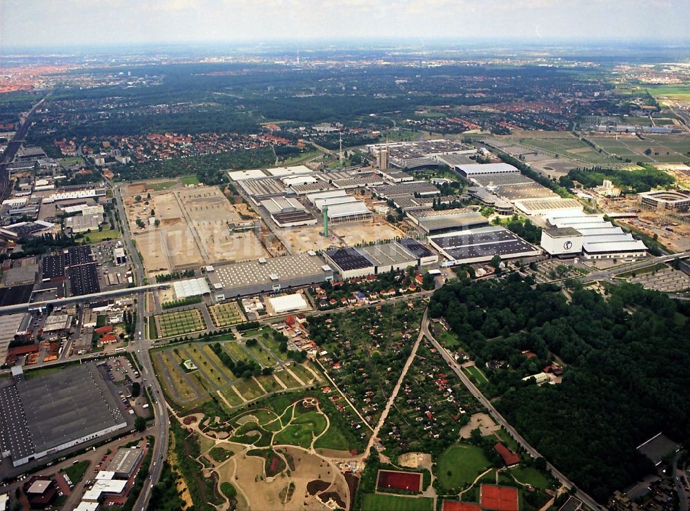 Luftbild Hannover - Baustellen zur Errichtung des Austellungsgeländes zur Weltausstellung Expo 2000 auf dem heutigen Messegelände Hannover im Bundesland Niedersachsen