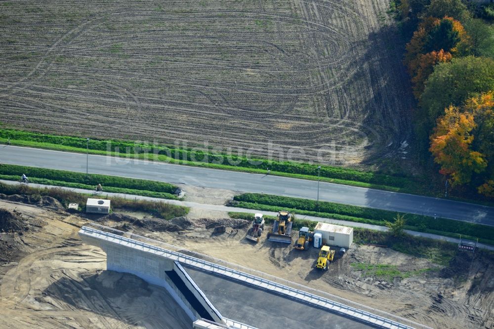 Steinhagen von oben - Baustellen zur Erweiterung der Bundesautobahn A33 in Steinhagen in Nordrhein-Westfalen