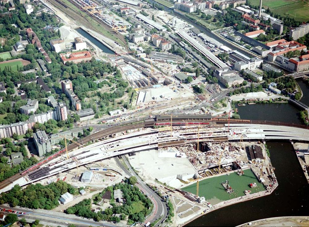 Luftbild Berlin - Tiergarten - Baustellenbereich am Lehrter Bahnhof / Spreebogen in Berlin Tiergarten.