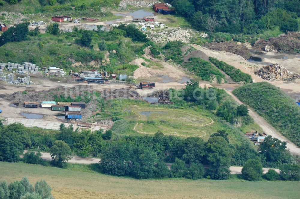 Luftaufnahme Bernau - Baustoff- und Recyclinggelände an der Schmetzdorfer Straße in Bernau - Ladeburg