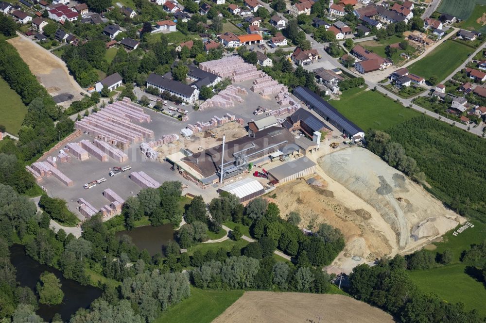 Luftaufnahme Vatersdorf - Baustoffhandel und Logistikzentrum der LEIPFINGER-BADER GmbH in Vatersdorf im Bundesland Bayern, Deutschland