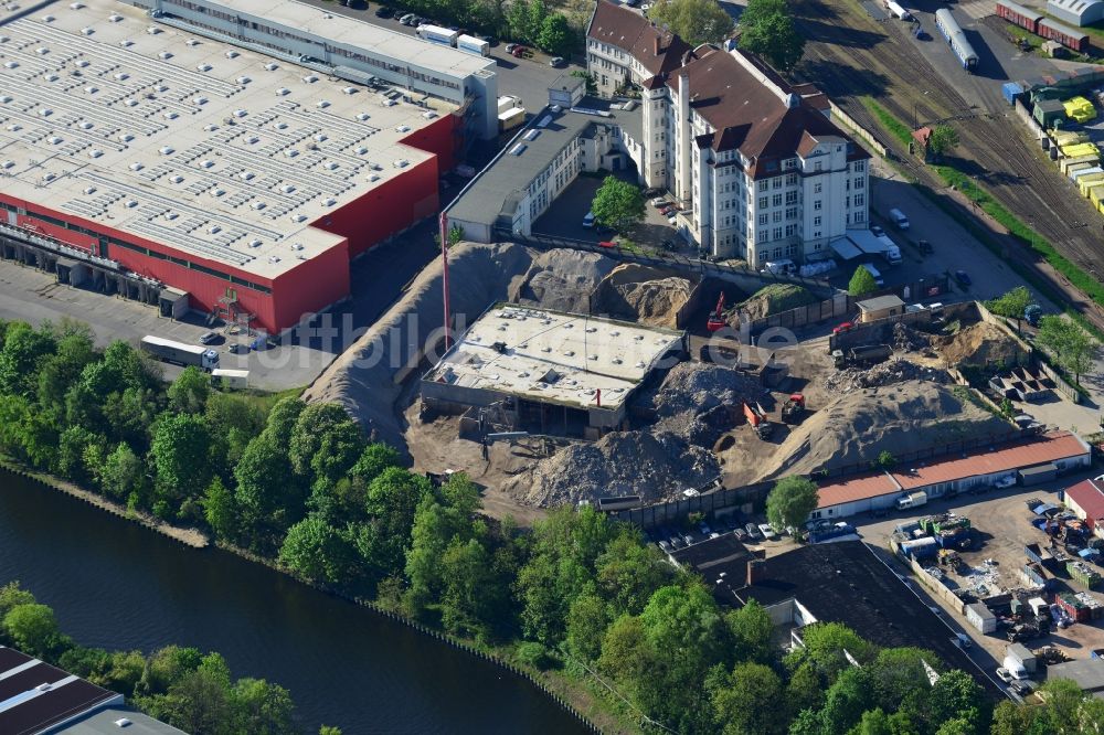 Luftbild Berlin - Baustoffhandel und Logistikzentrum Saalburgstraße in Berlin