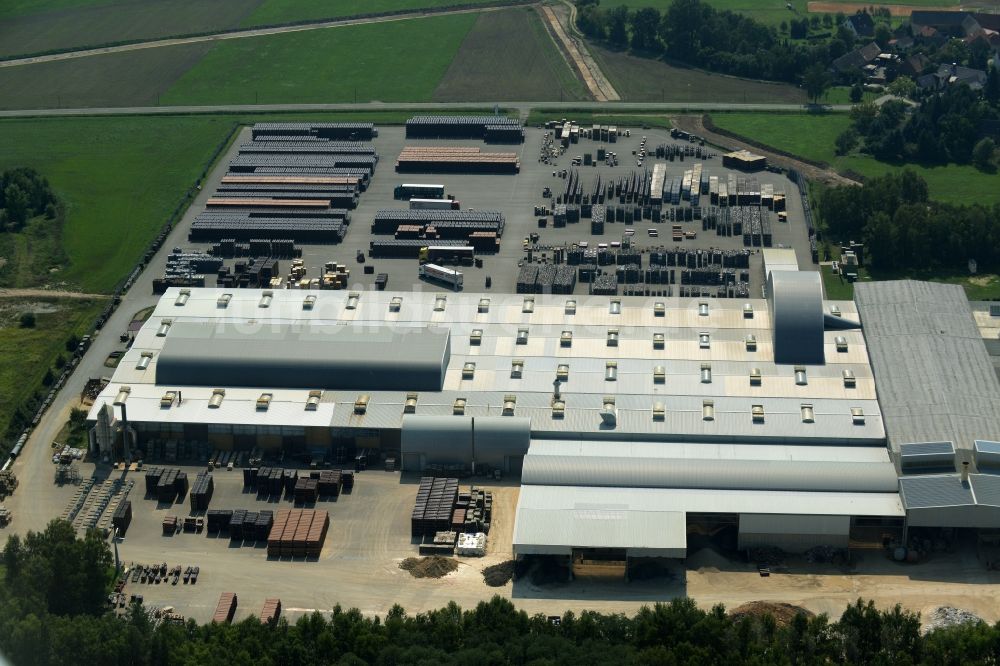 Bad Schmiedeberg aus der Vogelperspektive: Baustoffhandel und Logistikzentrum Steinzeug Abwassersysteme GmbH in Bad Schmiedeberg im Bundesland Sachsen-Anhalt