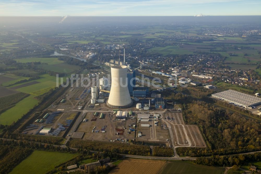 Datteln von oben - Baustopp auf der Baustelle des neue Steinkohlekraftwerk Datteln am Dortmund-Ems-Kanal im Bundesland Nordrhein-Westfalen