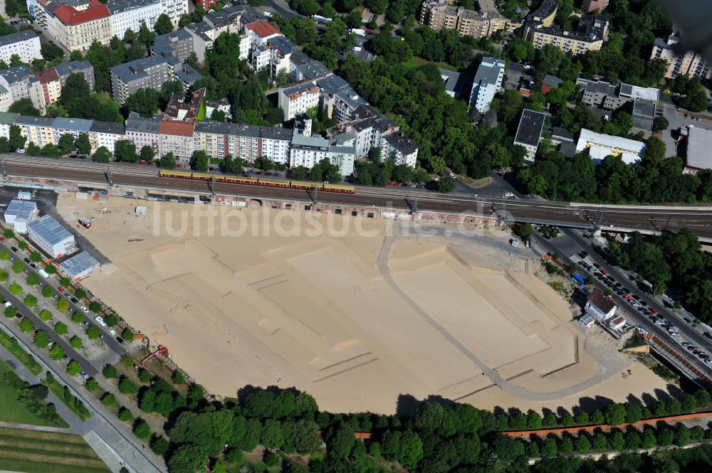 Berlin Moabit aus der Vogelperspektive: Bauvorbereitungen für den Neubau des Bundesministeriums des Innern / Innenministerium in Berlin Moabit