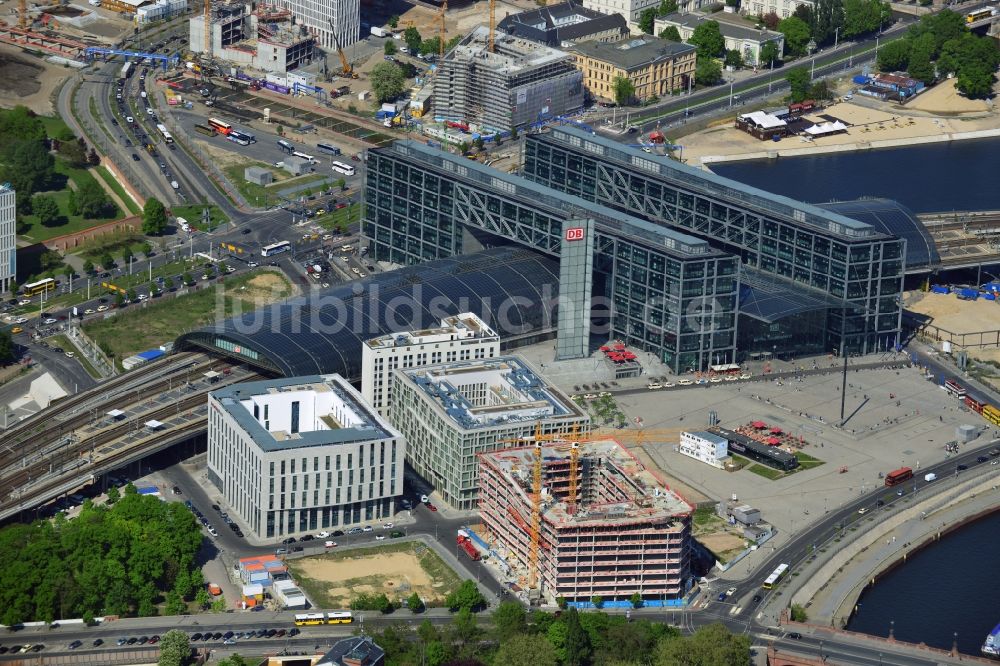 Berlin von oben - Bauvorhaben Bürogebäude John F. Kennedy Haus am Washingtonplatz im Ortsteil Moabit in Berlin - Mitte