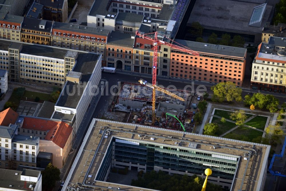 Luftbild Berlin - Bauvorhaben Wohnanlage Lux am Neustädtischen Kirchplatz in Berlin - Mitte