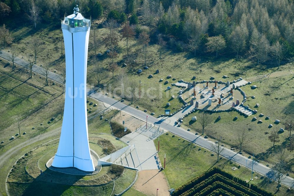 Teichland von oben - Bauwerk des Aussichtsturmes Bärenbrücker Höhe in Teichland im Bundesland Brandenburg, Deutschland