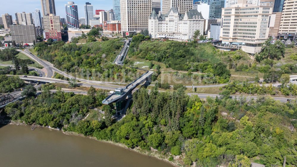 Edmonton von oben - Bauwerk des Aussichtsturmes Frederick G. Todd Lookout in Edmonton in Alberta, Kanada