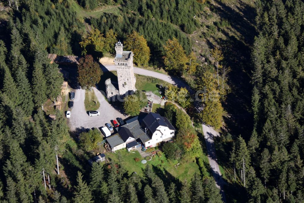 Elgersburg aus der Vogelperspektive: Bauwerk des Aussichtsturmes Hohe Warte in Elgersburg im Bundesland Thüringen, Deutschland