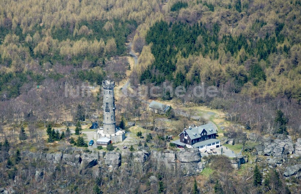 Luftbild Jílové - Bauwerk des Aussichtsturmes auf dem Hoher Schneeberg in Jílové in Tschechische Republik